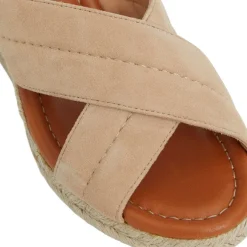Eva Wedge Heel Sand Suede^Bruno Magli Sale