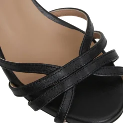 Felicity Strapped Sandal Low Heel Black^Bruno Magli Outlet
