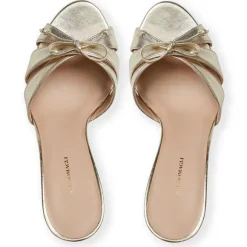 Pema Pump Metallic^Bruno Magli Fashion