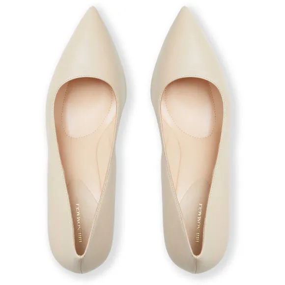 Tara Pump^Bruno Magli Store