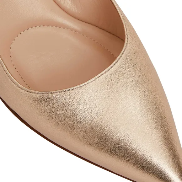 Tara Pump^Bruno Magli Discount