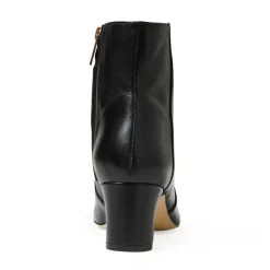 Valeria Boot^Bruno Magli Shop